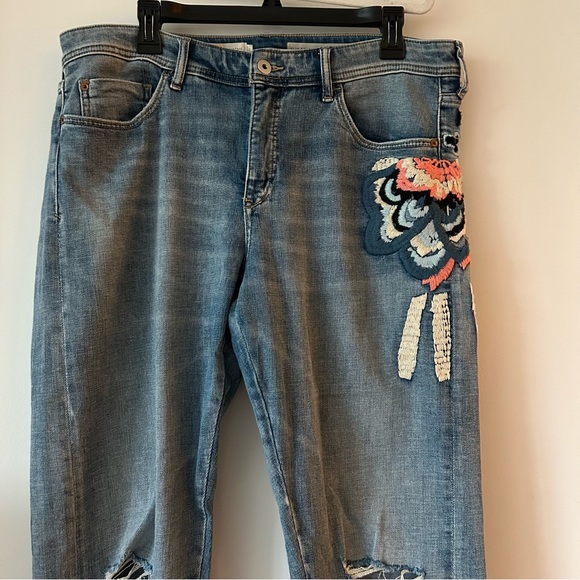 Pilcro and the Letterpress Embroidered Jeans Size 30 Tall - Picture 2 of 5
